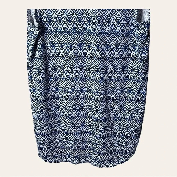 ANTHROPOLOGIE T. LA SLEEVELESS TOP SIZE SMALL BLUE AND WHITE IN COLOR - Picture 8 of 10